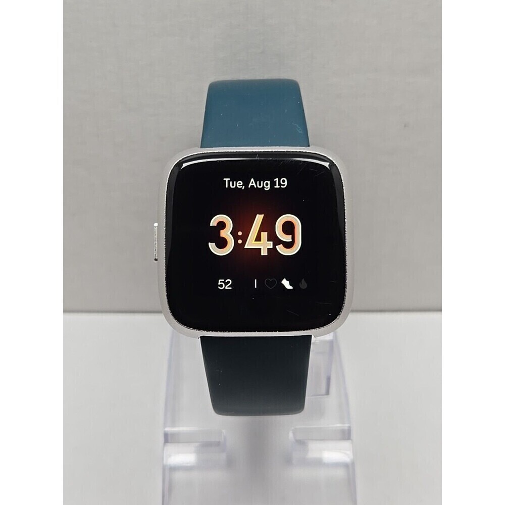 Fitbit Versa Lite Smartwatch Activity Tracker Heart Rate GPS Sleep W/ Charger